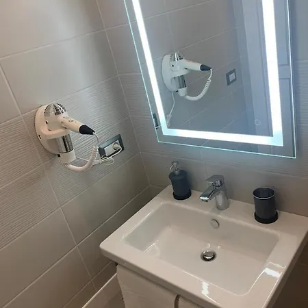 Vittoria 3* Nápoles